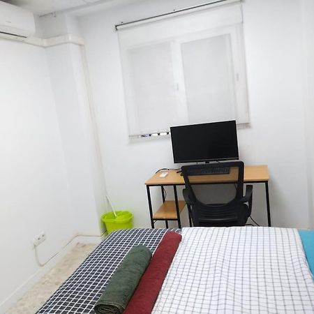 Appartment As A Service. Book It Now Малага Экстерьер фото